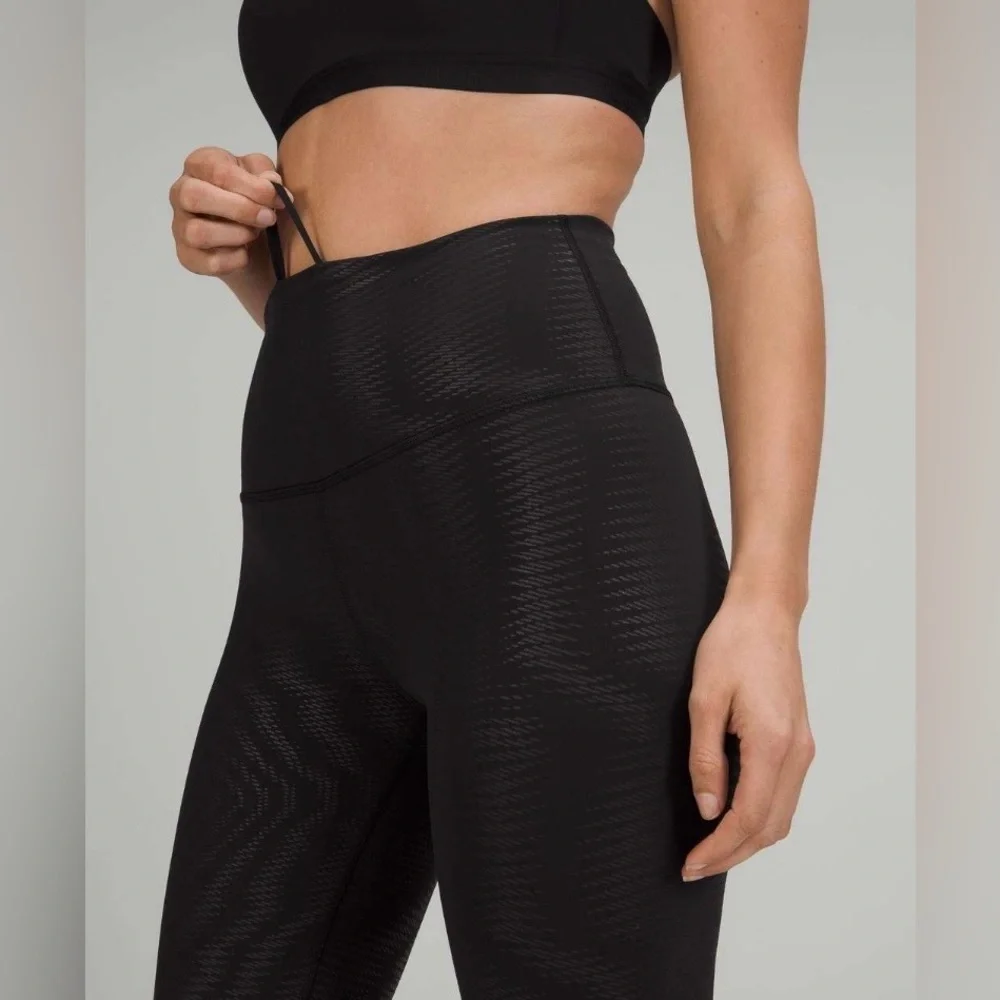 RARE Lululemon Wunder Train Tight Leggings 25”Shapeshifter Foil Black Size 4 NWT